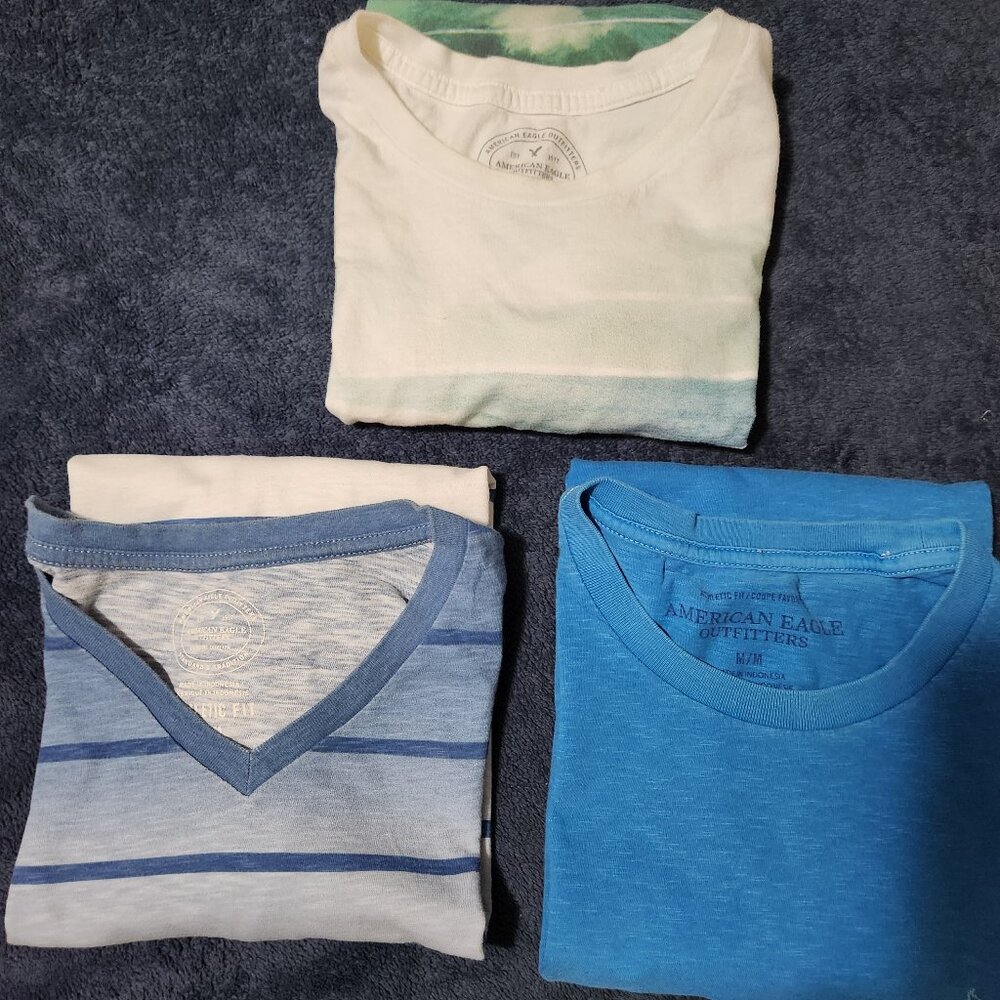 3 PCS American Eagle Outfitters T Shirts Men's Medium 3 SHIRTS